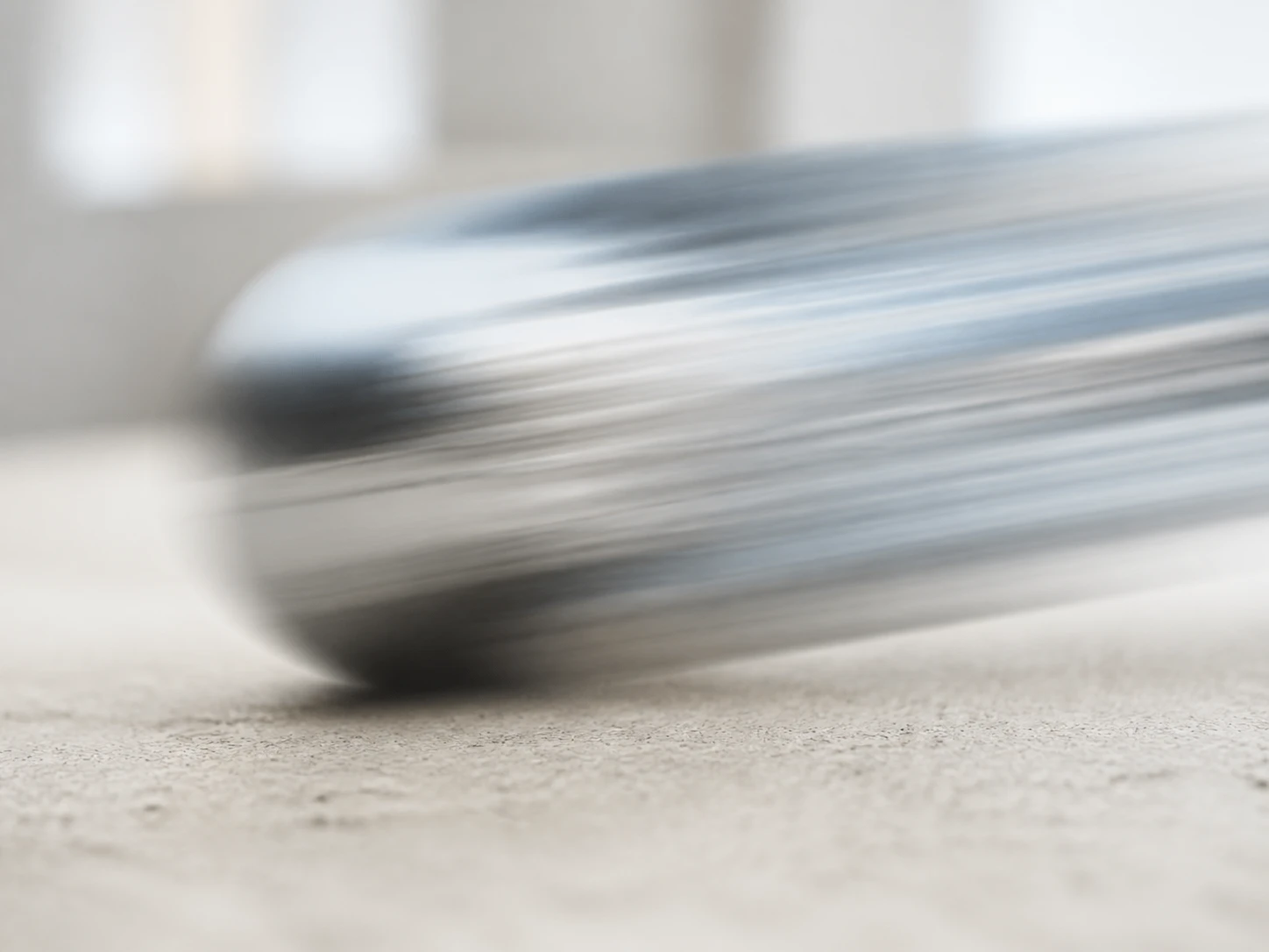 Streaked moving object inside one frame limiting a slow down video result